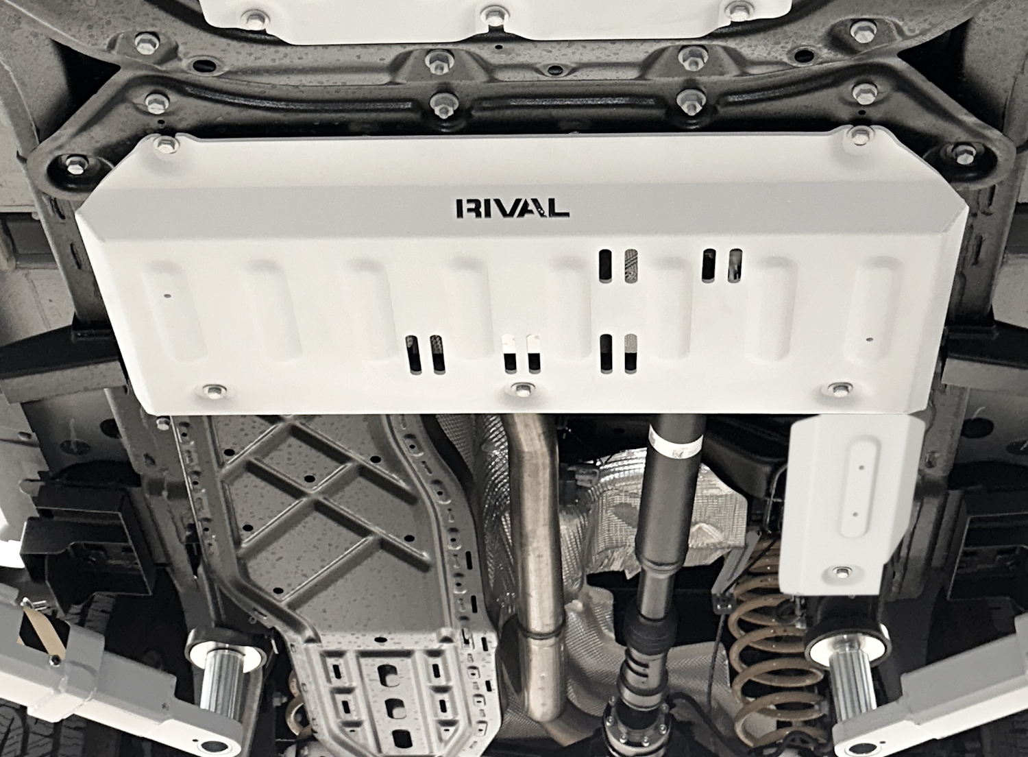 RIVAL Unterfahrschutz Set (ohne Tankschutz)