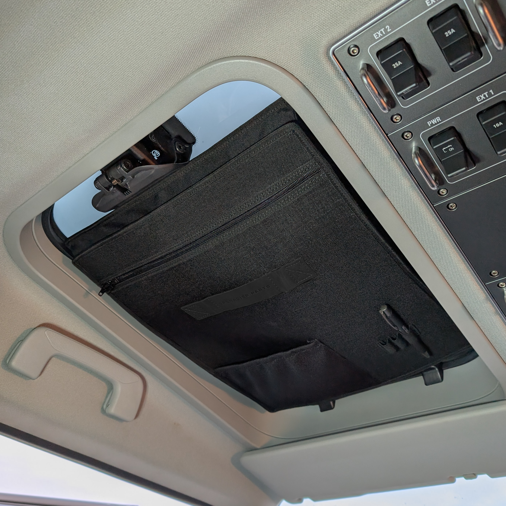 Grenadier Safari Window Bag